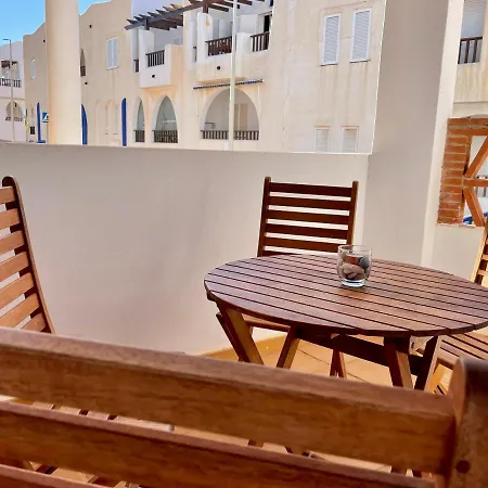 De 3 A 60 M De La Playa En La Isleta, Cabo De Gata Apartment