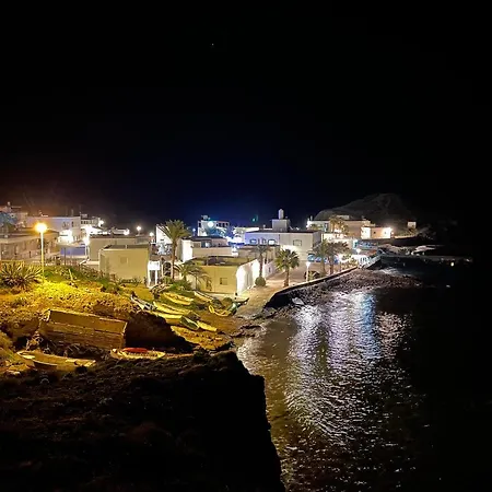 De 3 A 60 M De La Playa En La Isleta, Cabo De Gata Apartment *