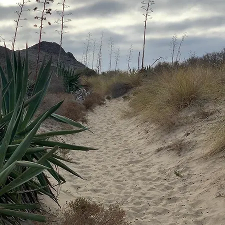 De 3 A 60 M De La Playa En La Isleta, Cabo De Gata *